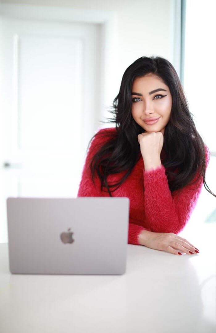 Iconbrows CEO Tara